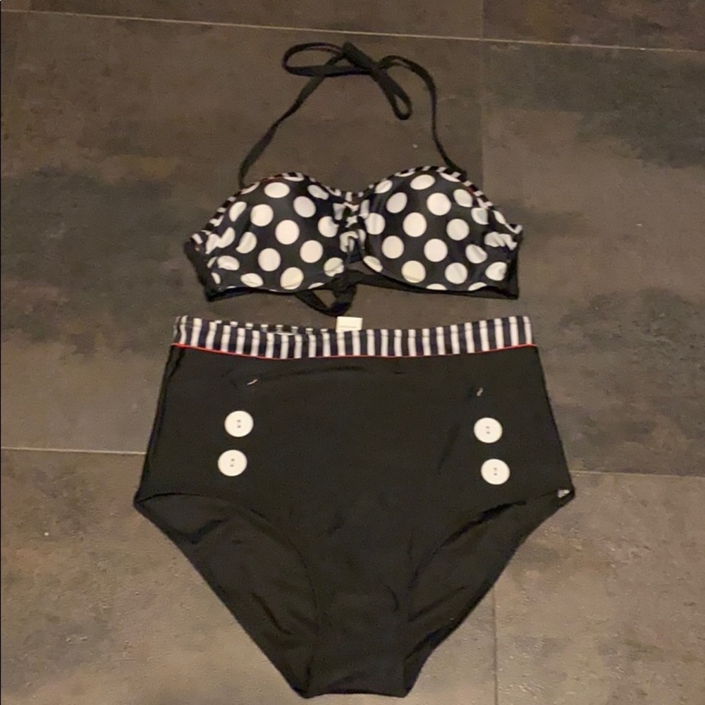 Bathing suit